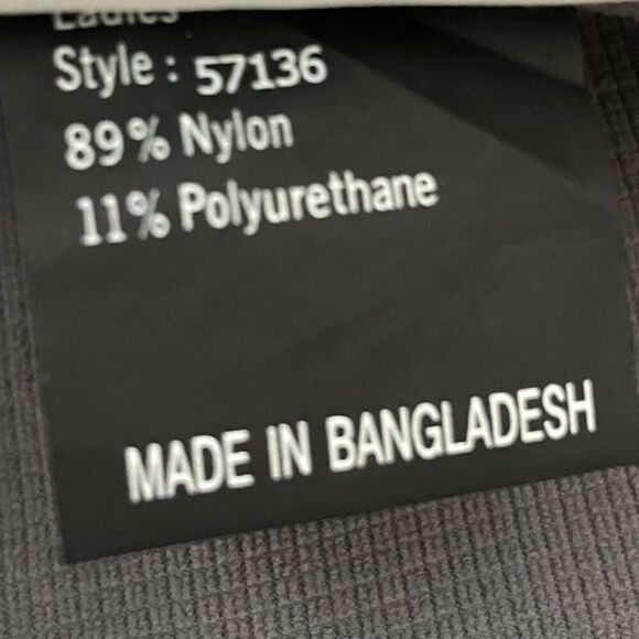 Obermeyer Water Resistant Soft Shell Jacket - Picture 10 of 11